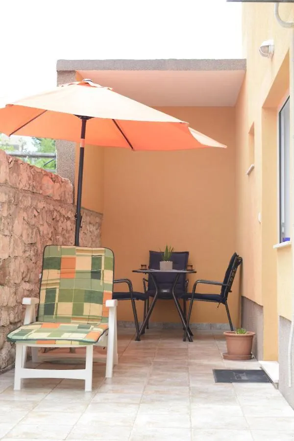 Apartment Nikola Okrug Gornji